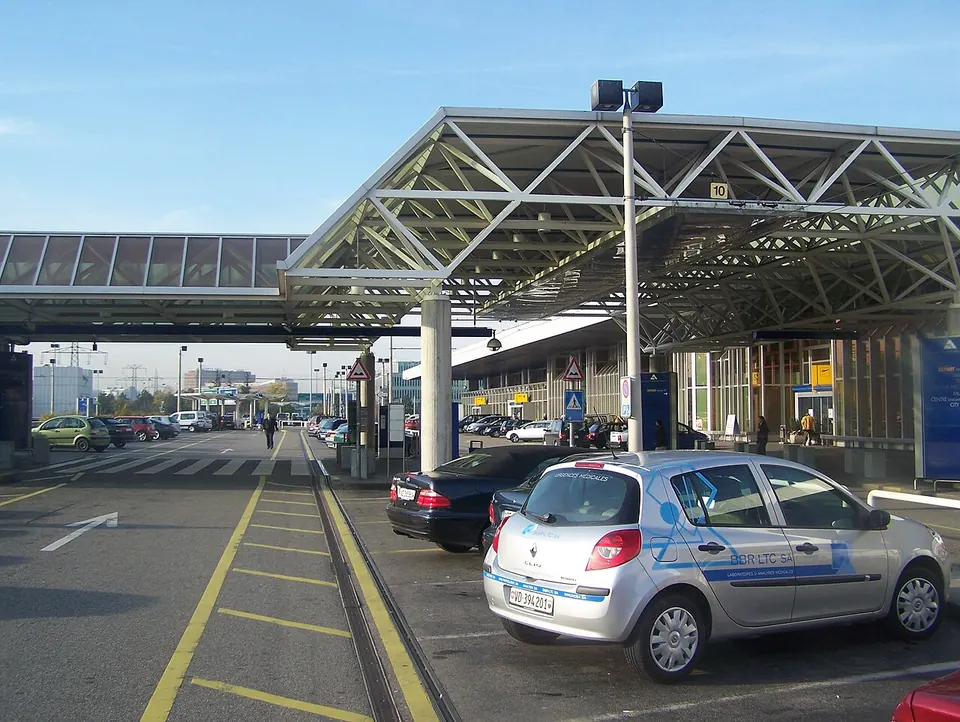 Entrée réelle de Genève Aéroport